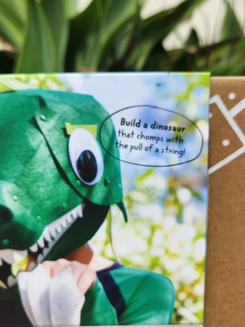 NEW KiwiCo. Kiwi Co. Chomping Head Paleontologist Fossils Dinosaur Science Kit C